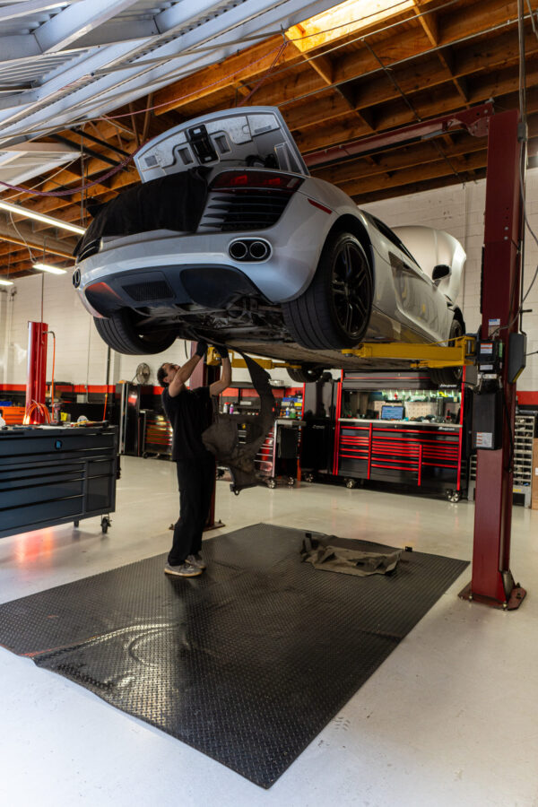 Super Car Service in Costa Mesa